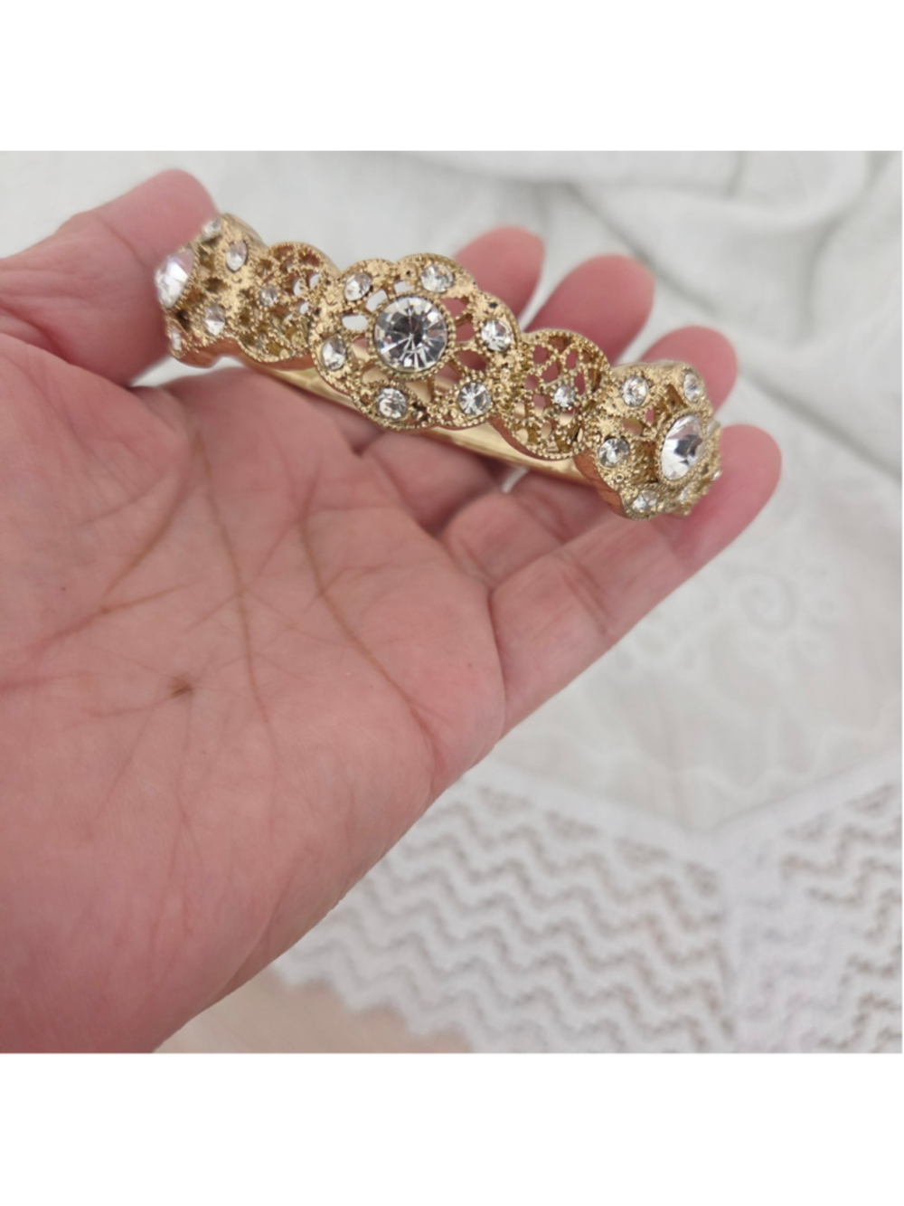 Vintage Monet Gold Tone Rhinestone Stretch Bracelet